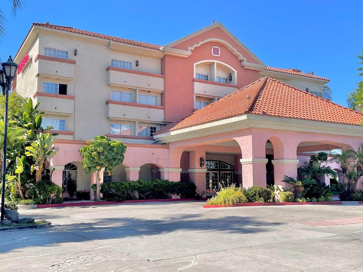 Ramada By Wyndham Hotel