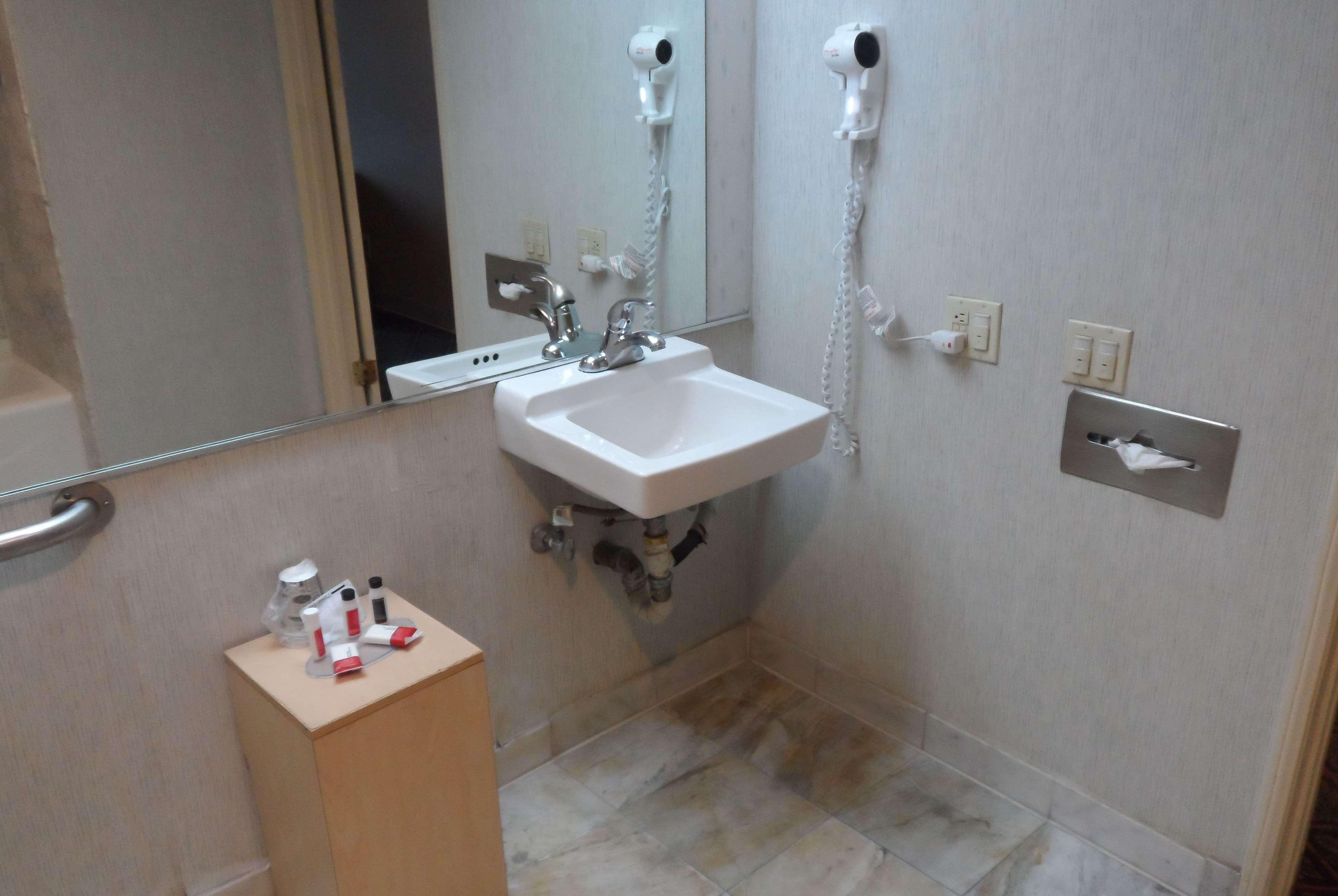 Ramada By Wyndham 3*
