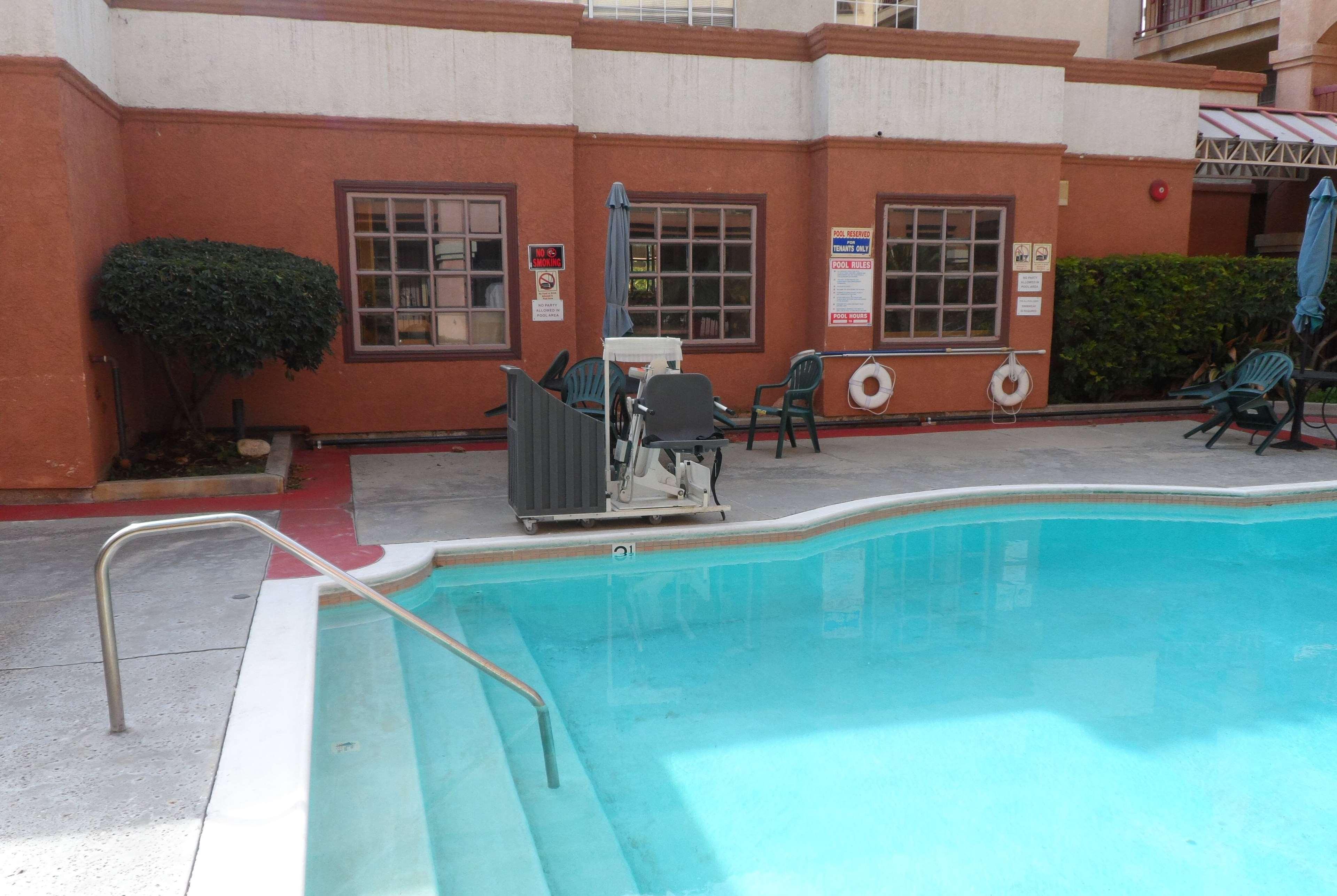 Ramada By Wyndham Hotel
