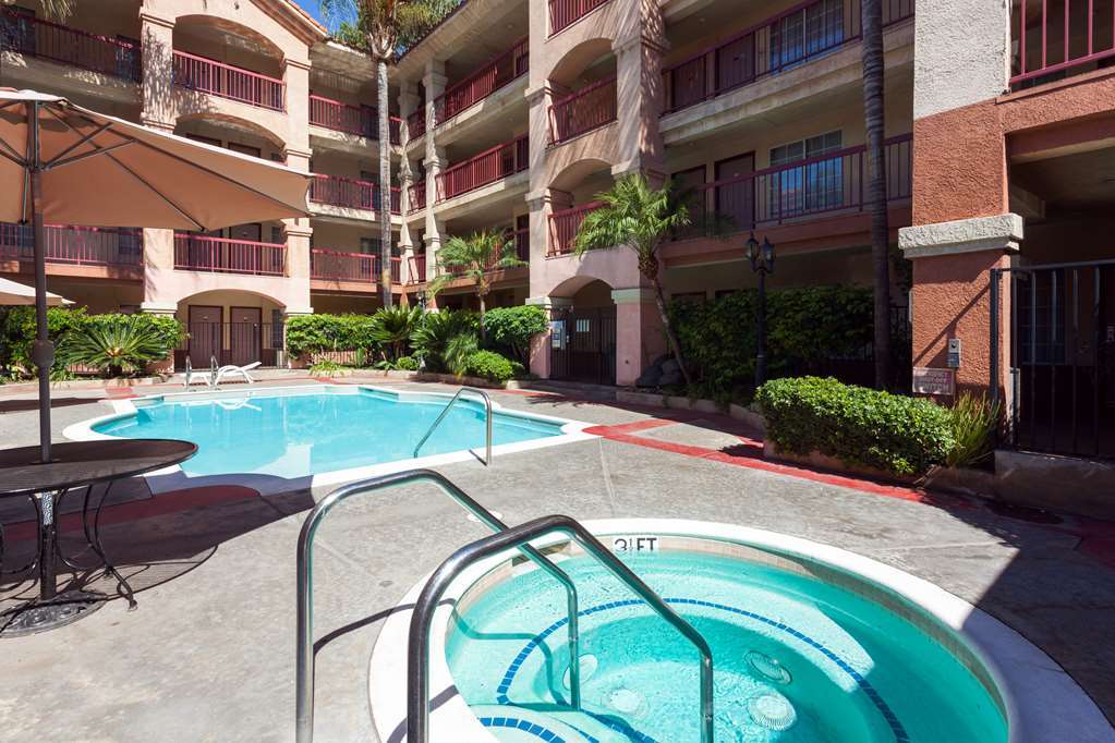 Ramada By Wyndham