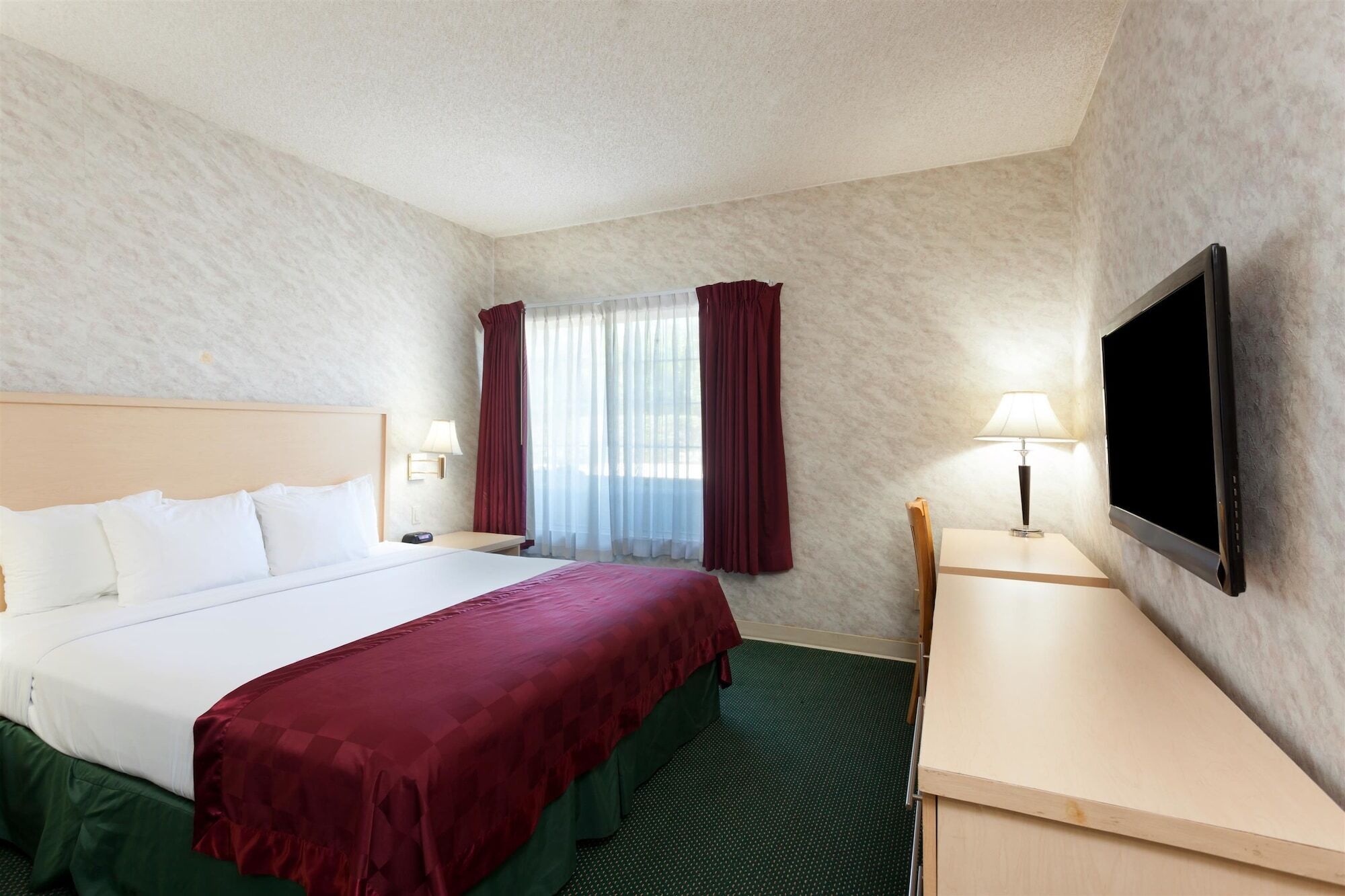 Ramada By Wyndham 3*